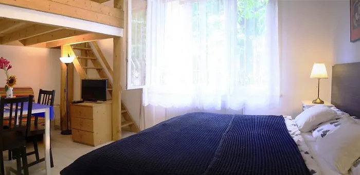 O-ujlak Apartment *